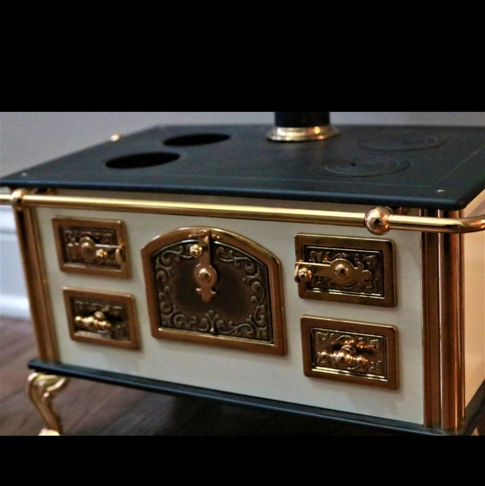 Vintage large doll wood stove black / gold tone trim approx 14x8x8" - Picture 6 of 8